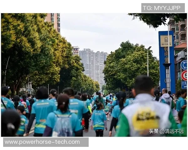 六盘水马拉松盛况空前跑者齐聚山城共享健康与激情的盛宴